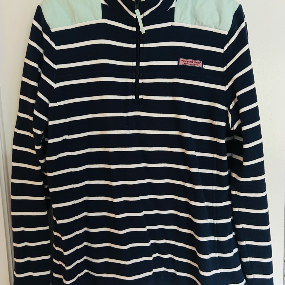 Ladies Vineyard Vines Shep shirt size L